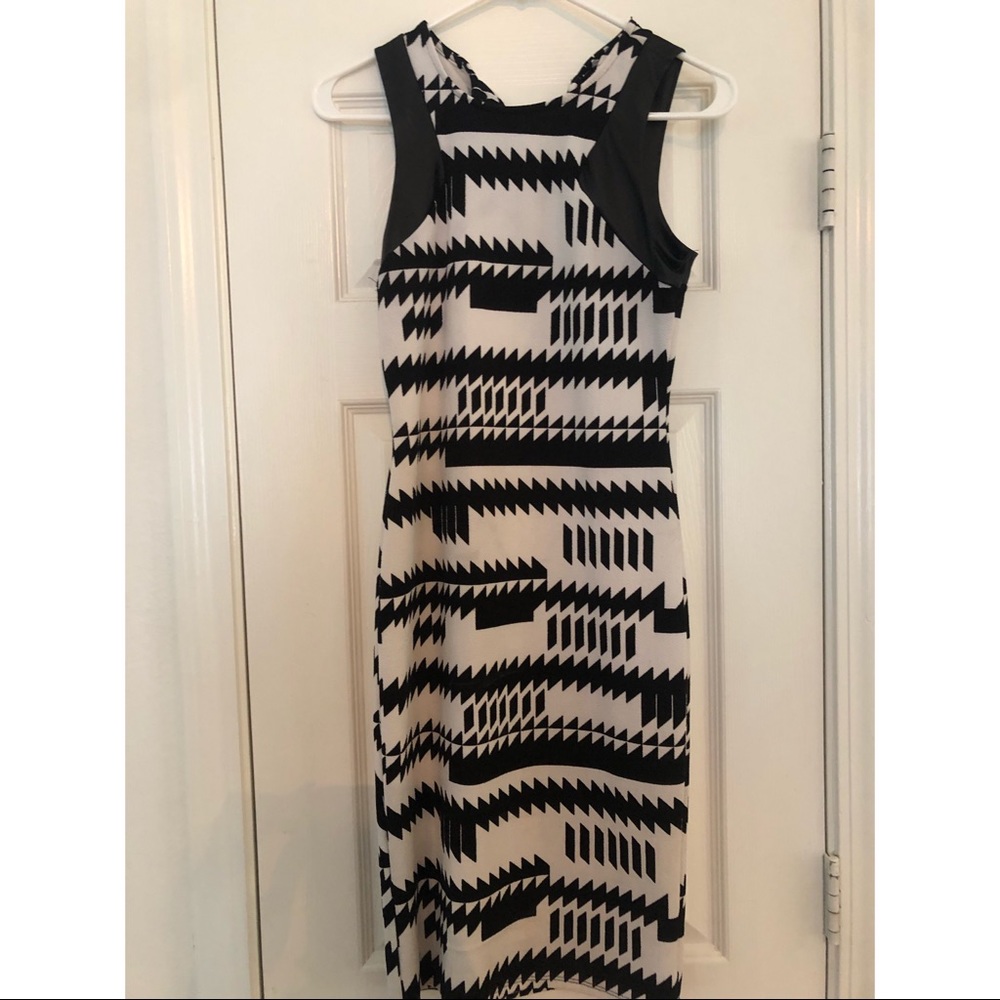 Women’s dress